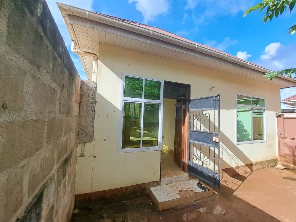 1 Bedroom House for Rent in Kimara